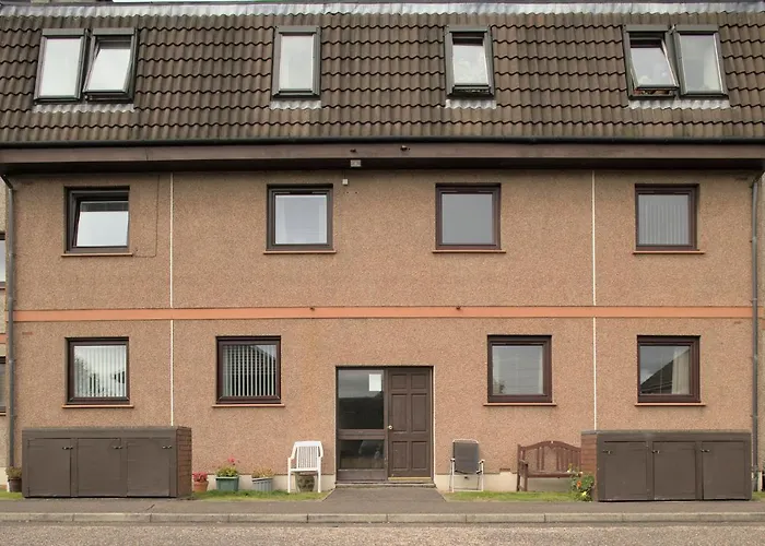 Modern 2-Bed Haven, Free Parking
